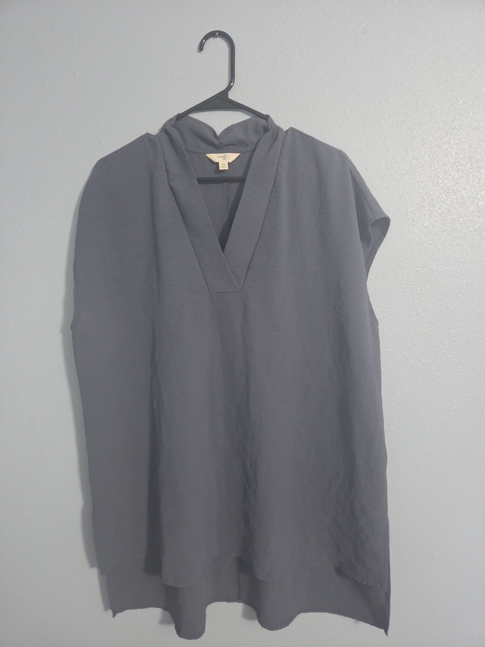 Terra & Sky Womens Plus Solid Gray V-Neck Sleeveless Pullover Blouse 0X